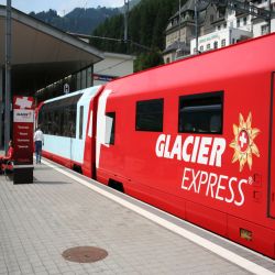 Matterhorn-Gotthard-Bahn-Glacier-Expres-Disentis-Mustr-MGB