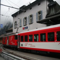 Matterhorn-Gotthard-Bahn-Goschenen-MGB---Zahnradlok-Deh-4-4-53